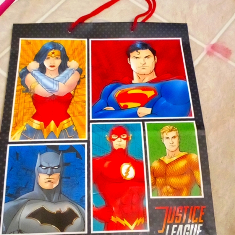 Justice league marvel gift bag